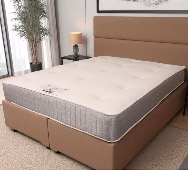 Knight Sleep Bella Sprung Tufted Small Double Pocket Spring Mattress, White, W: 120 cm, L: 200 cm