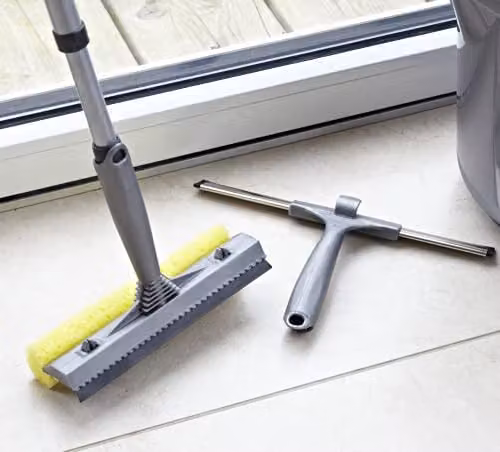 Addis 3-in-1 Window Cleaning Kit with Telescopic Handle and Squeegee in Grey – 2