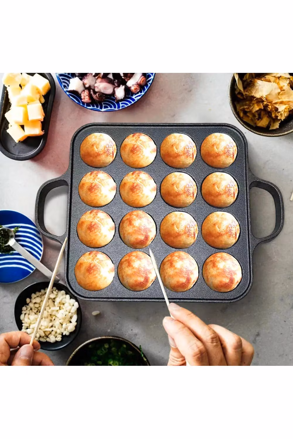 Living and Home 16-Hole Square Cast Iron Takoyaki Pan with Handles Black – 2