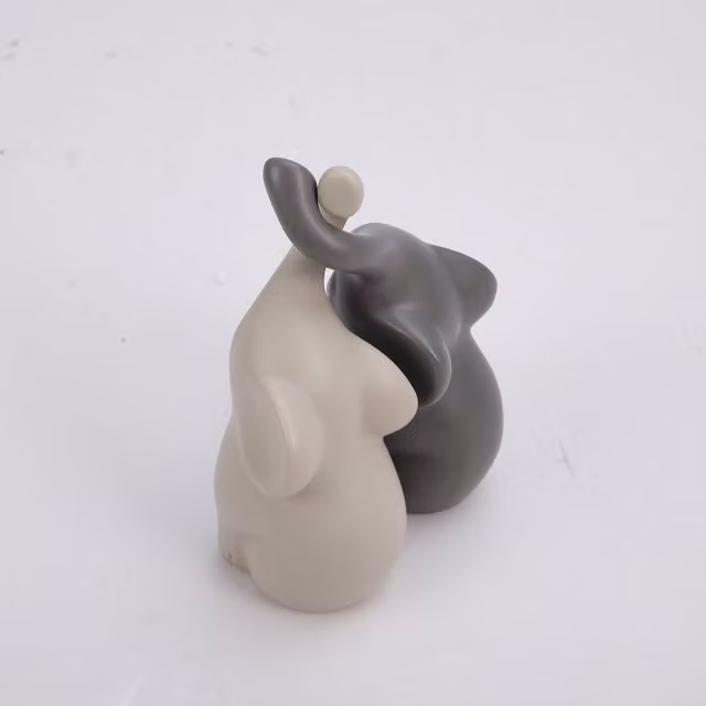 Livingandhome Elephant Lovers Ceramic Desktop Ornament, Grey