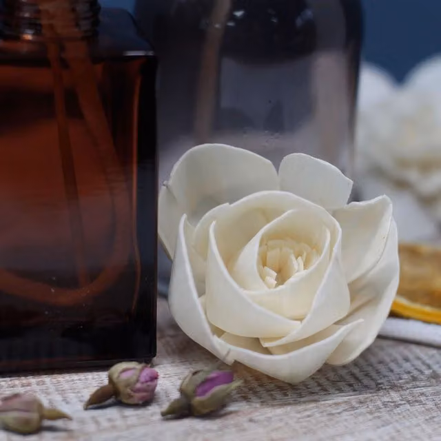 KDMK Natural Tulip Reed Diffuser Flowers in White