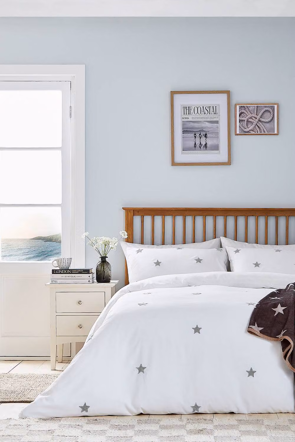 Helena Springfield Long Island Tufted Star Reversible Duvet Cover and Pillowcase Set in White and Silver, W: 180 cm x H: 200 cm – 2