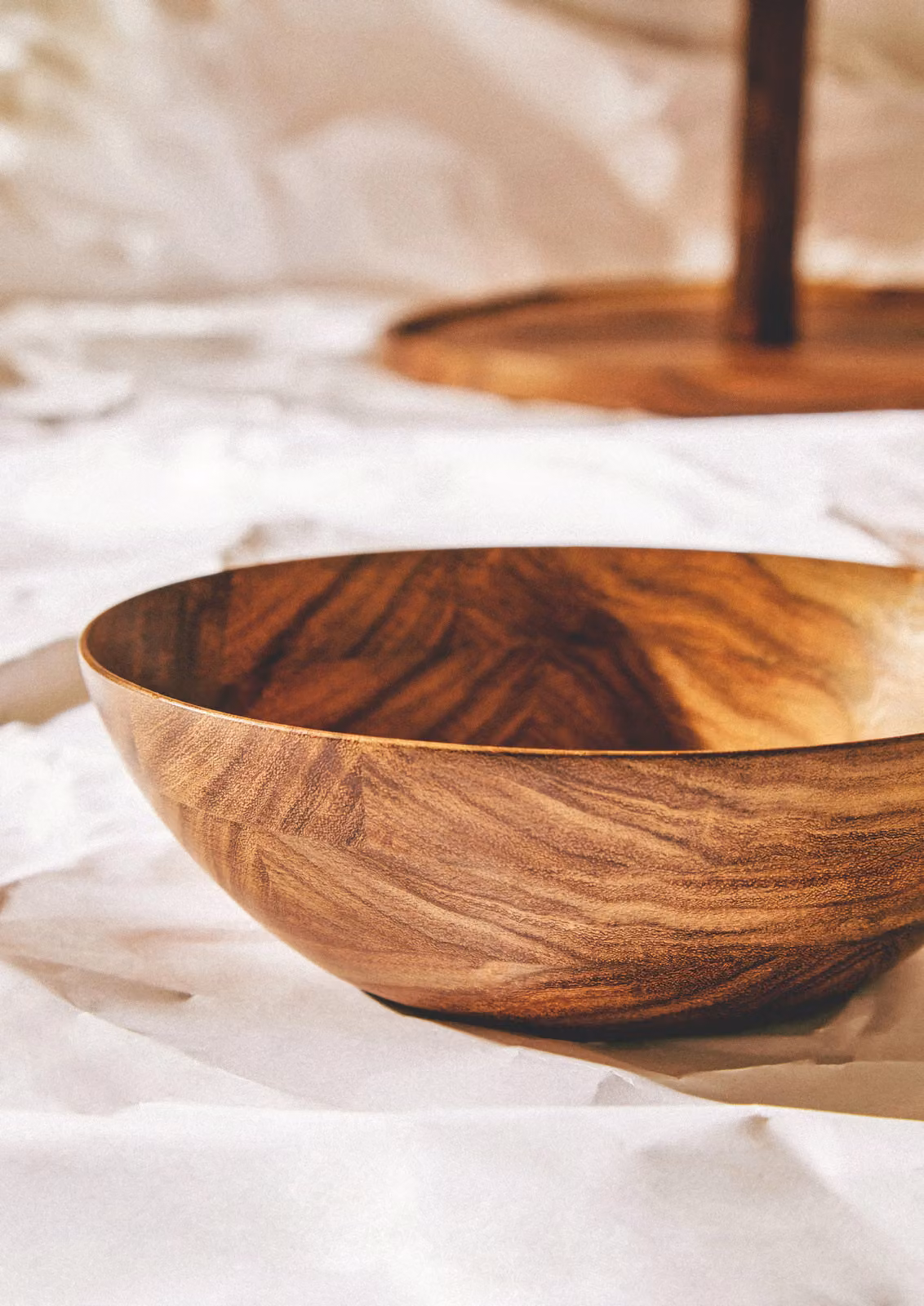 Orsina Rosi Large Round Solid Wood Salad Bowl in Brown – 2
