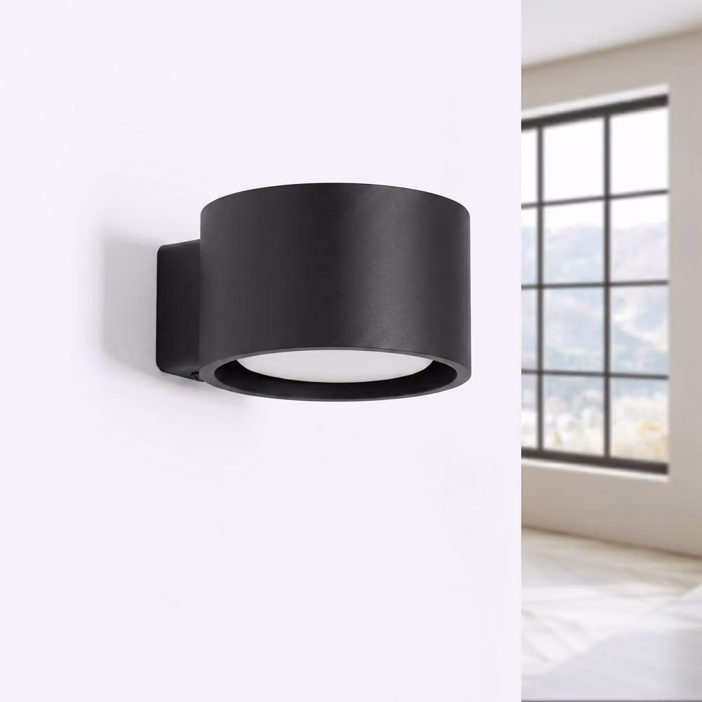Sollux Lighting Minimalist Round Wall Lamp in Black, W/D/H: 6 x 10 x 12 cm – 2