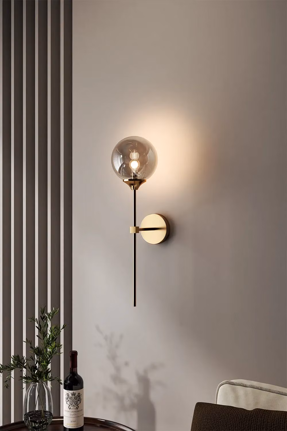 Livingandhome Modern Smoke Glass Sphere Wall Sconce in Gold and Grey – 2