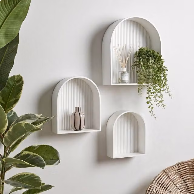OHS Ribbed Arched Wall Mounted Floating Display Shelves in White, 3 Pack