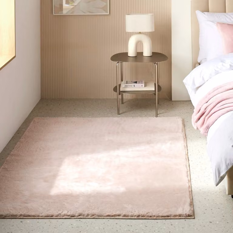 Cheap Furniture Warehouse Pink Faux Fur Short Pile Rectangular Rug W: 170 cm, D: 120 cm