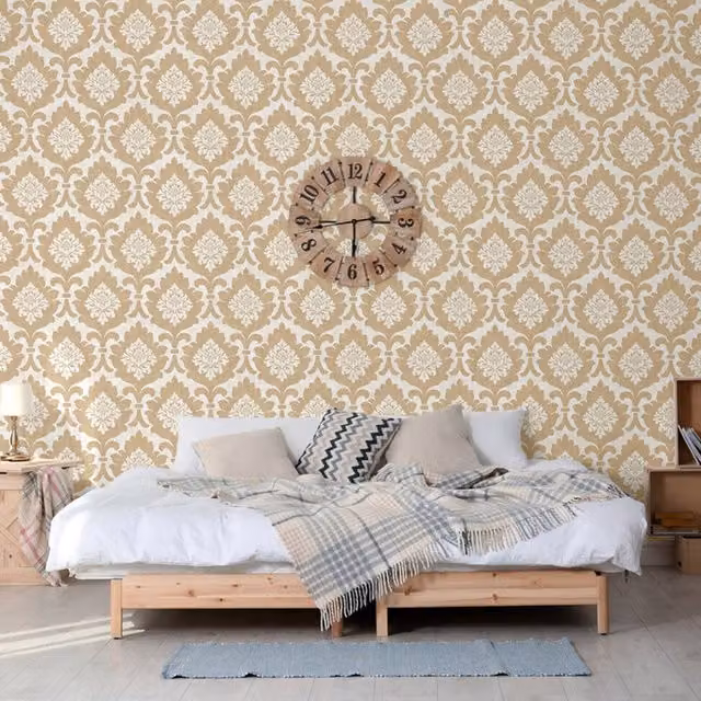 SK Filson Classic Botanical Floral Damask Wallpaper in Gold and White, Washable Roll