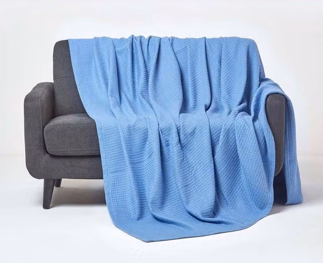 Homescapes Organic Cotton Waffle Blanket Throw in Blue, W/D/H: 178 x 228 cm – 1