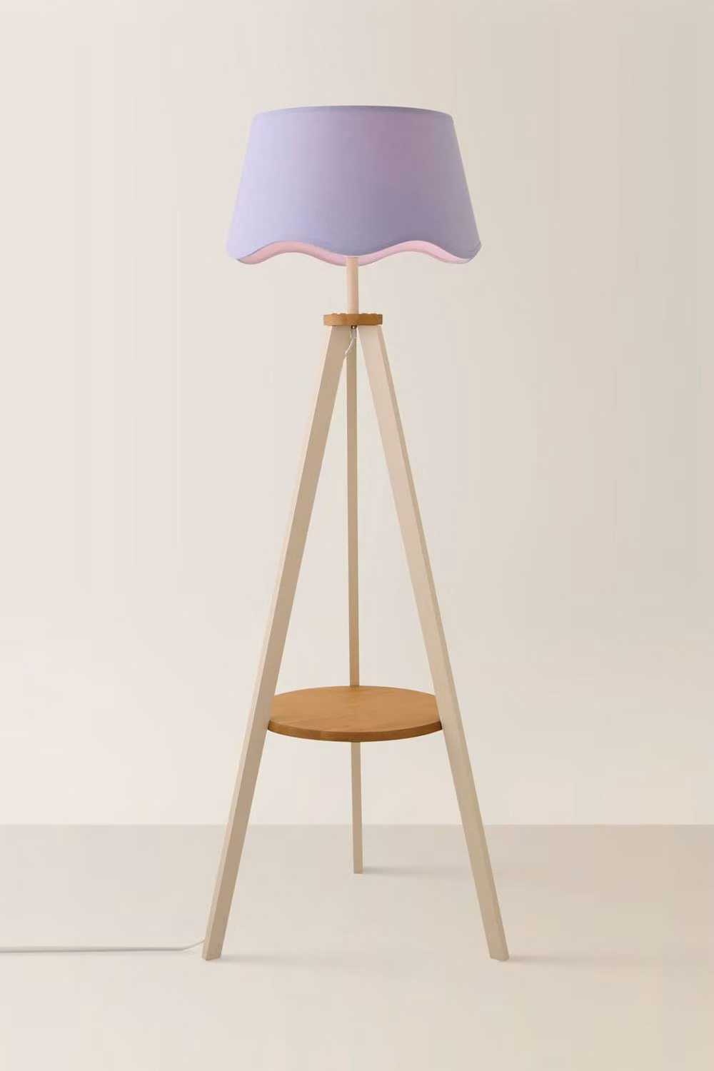 ValueLights Morrigan Tripod Floor Lamp with Scalloped Fabric Shade in Lilac and Beige – 2