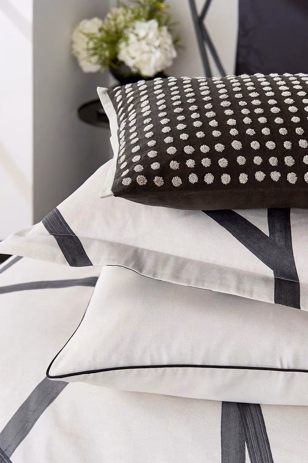 Harlequin Sumi Graphic Cotton Duvet Cover in Grey and Beige, Pillowcase 40 x 60 cm – 3