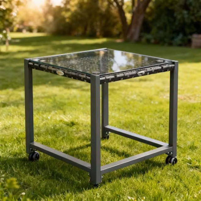 ERGOVEXA Grey Polyrattan Outdoor Side Table with Glass Top