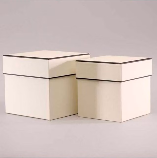 KDMD Cream Square Paper Hat Boxes, Set of 2