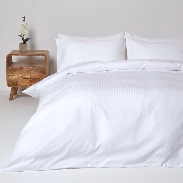 Homescapes White Striped Combed Cotton Duvet Cover and Pillowcase Set, 180 x 200 cm
