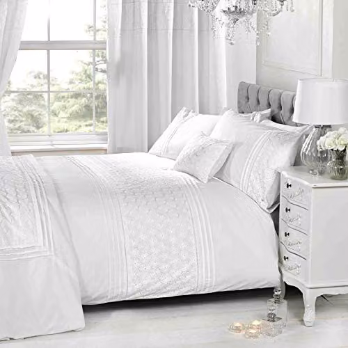 Rapport Home Everdean White Polycotton Floral Duvet Cover and Pillowcase Set