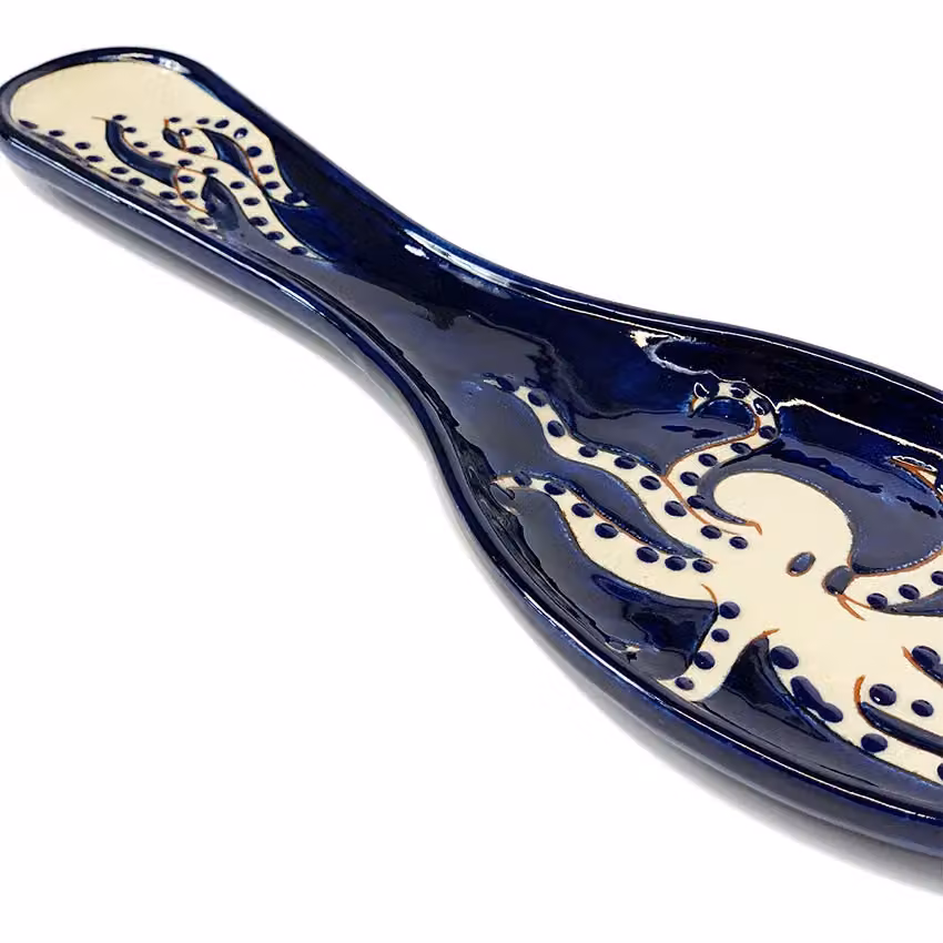 Verano Spanish Ceramics Blue and White Hand Painted Octopus Ceramic Utensil Spoon Rest, Length: 28 cm – 3
