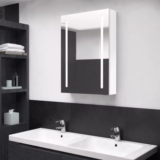Berkfield Home LED Bathroom Mirror Cabinet in White, W/D/H: 50 x 13 x 70 cm – 1