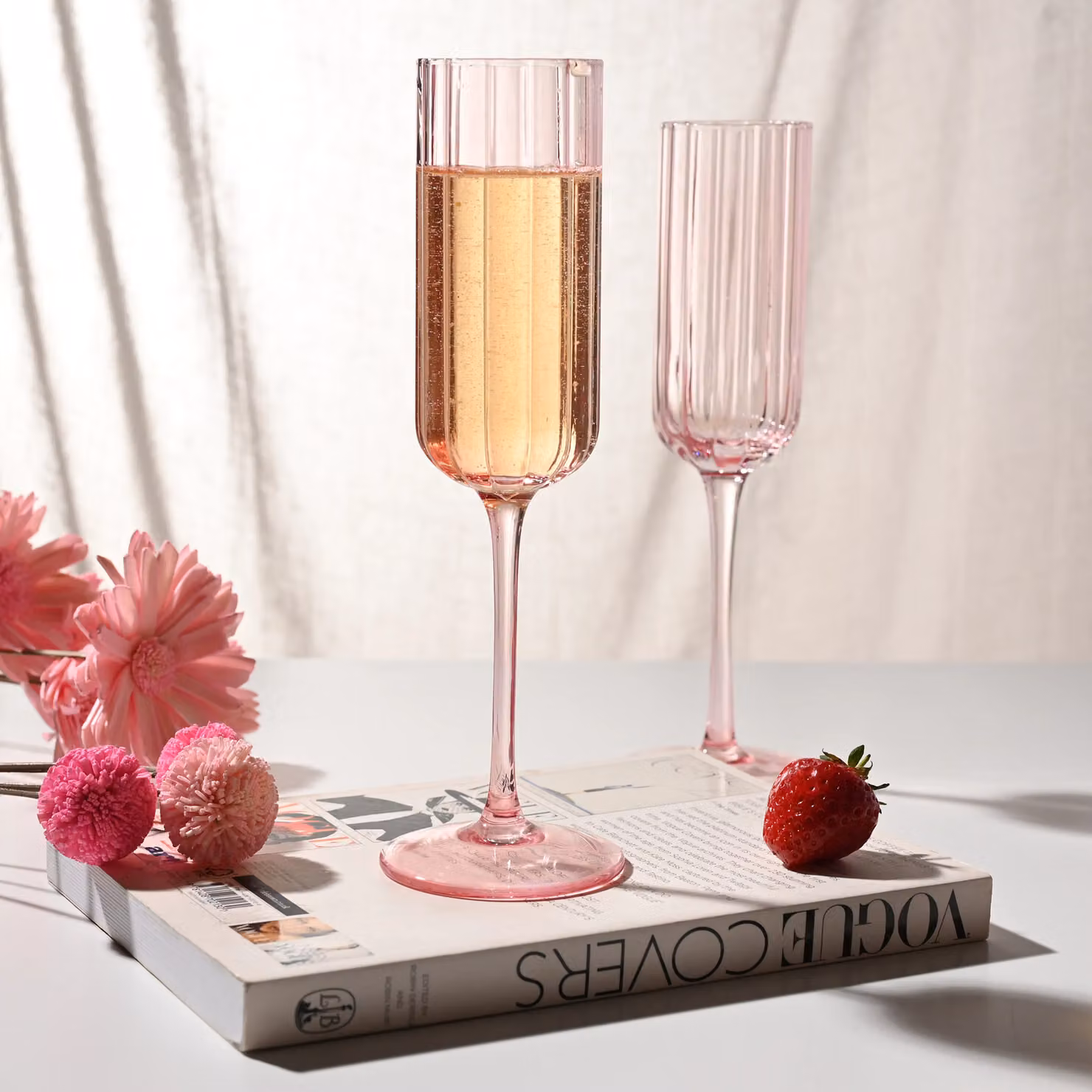 Hestia Set of 2 Pink Scalloped Glass Champagne Flutes – 2