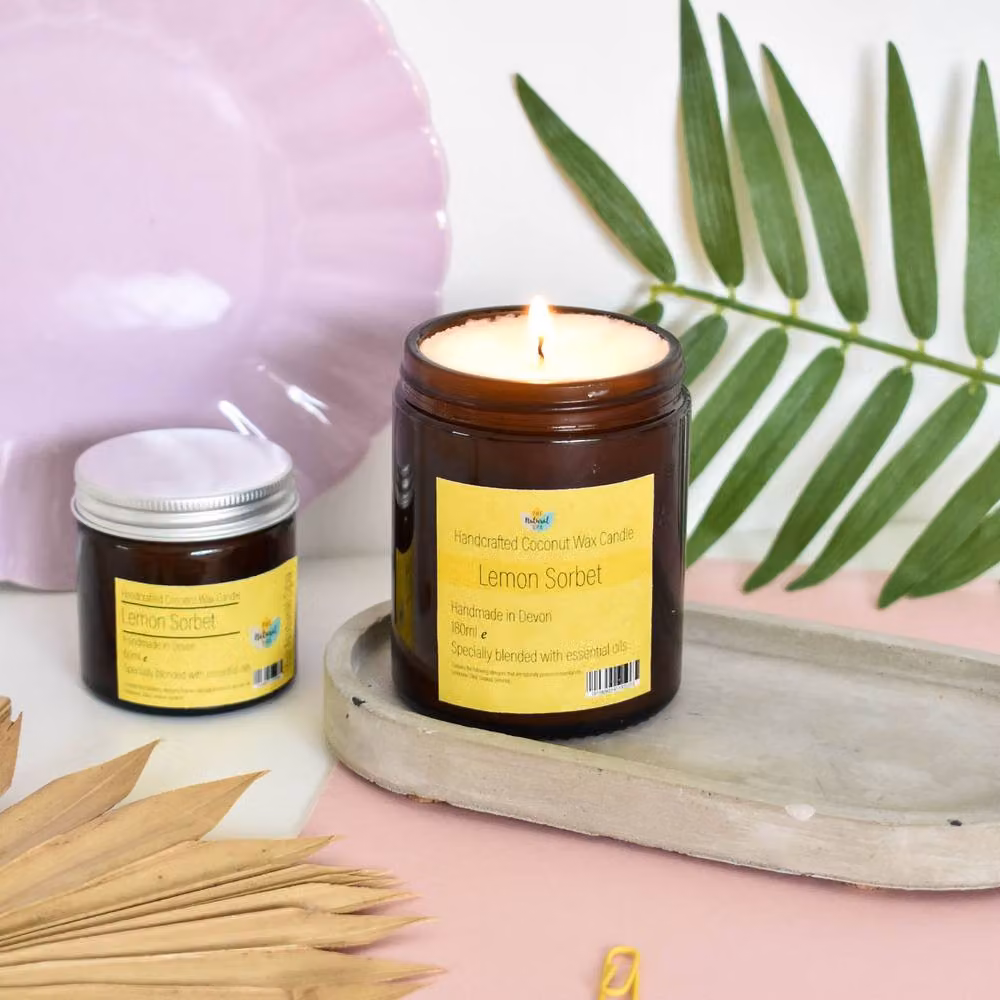 Natural Spa Cosmetics Lemon Sorbet Fruity Hand-Poured Coconut Wax Candle in Amber and Multicolour – 2