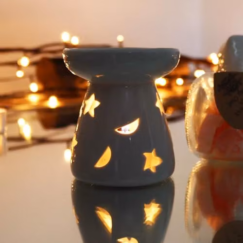 KDMD Classic White Ceramic Moon and Star Tabletop Oil Burner and Tealight Lamp – 2