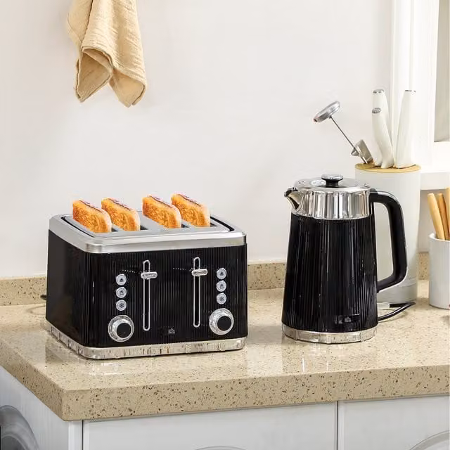 HOMCOM Rapid Boil Kettle 1.7L and 4 Slice Toaster Set with Crumb Tray, Black