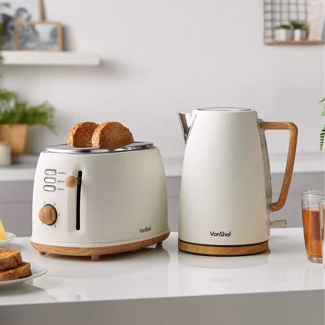 VonShef Fika Kettle and 2 Slice Toaster Set in Beige and Metal