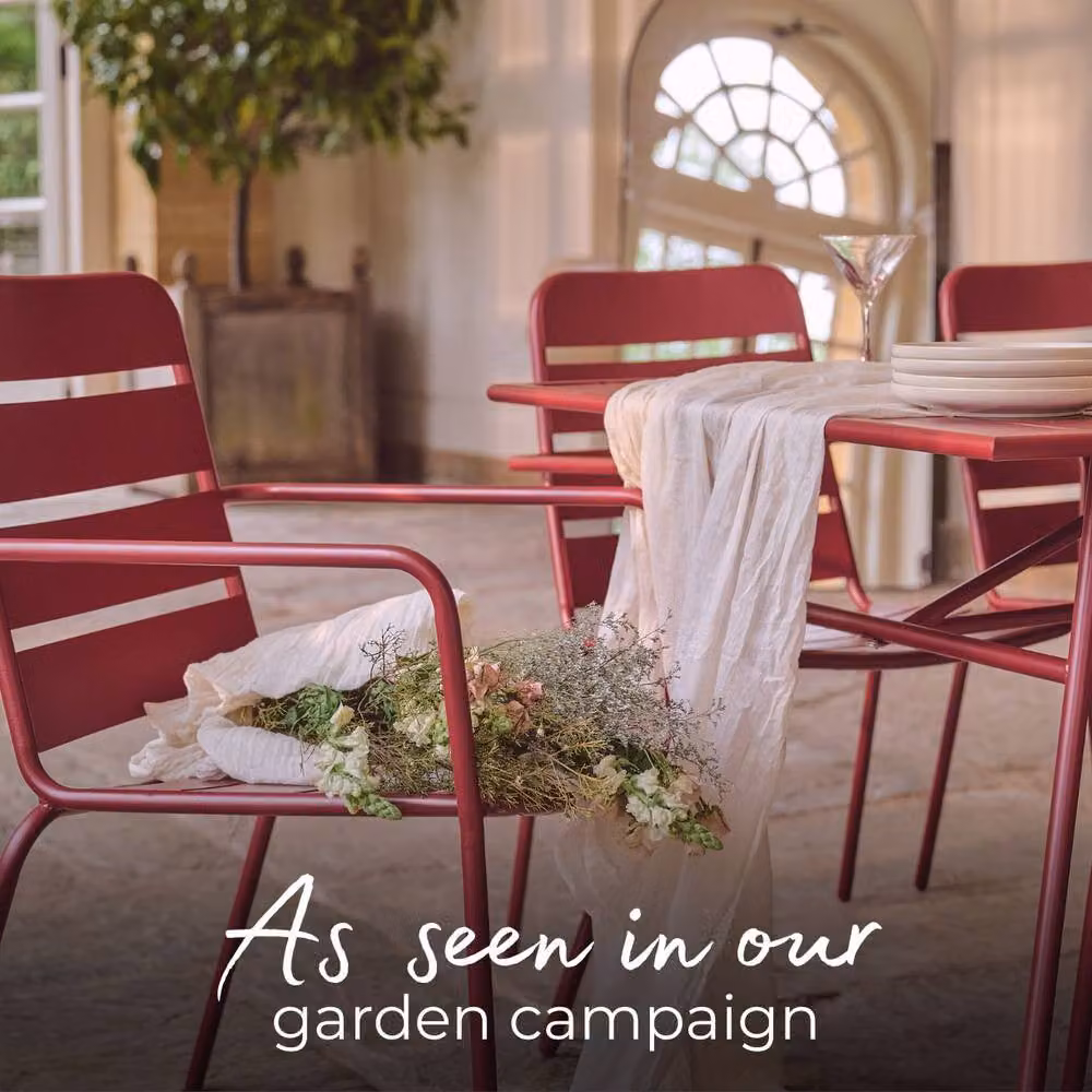 Furniturebox UK Leros 6 Seat Metal Garden Dining Set in Red – 2