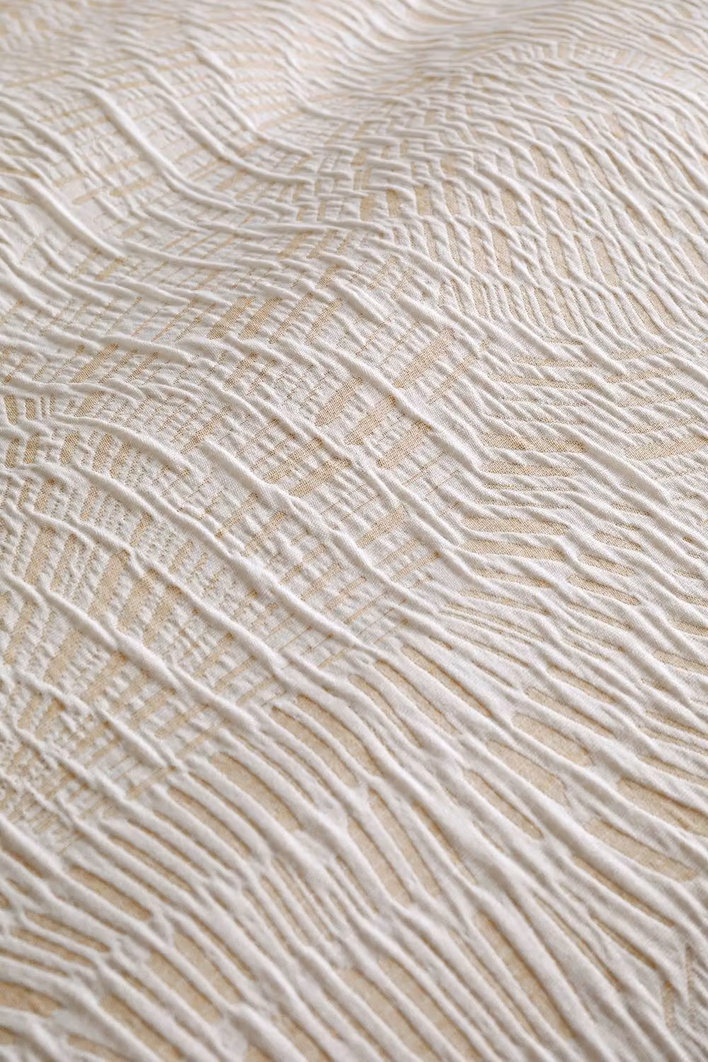Appletree Fossil Jacquard Textured Reversible Duvet Cover Set in Sand and Beige, W: 180 cm x L: 200 cm – 2