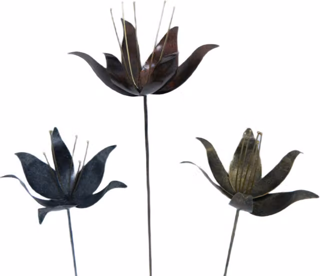 On Trade Winds Set of 3 Metal Lilies in Mixed Colours, Height: 100 cm