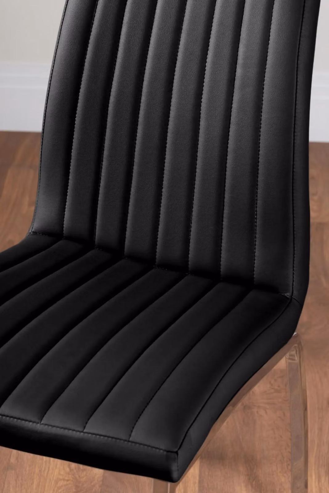 FurnitureboxUK Giovani Grey Rectangular Glass Dining Table and 4 Black Isco Chairs – 4