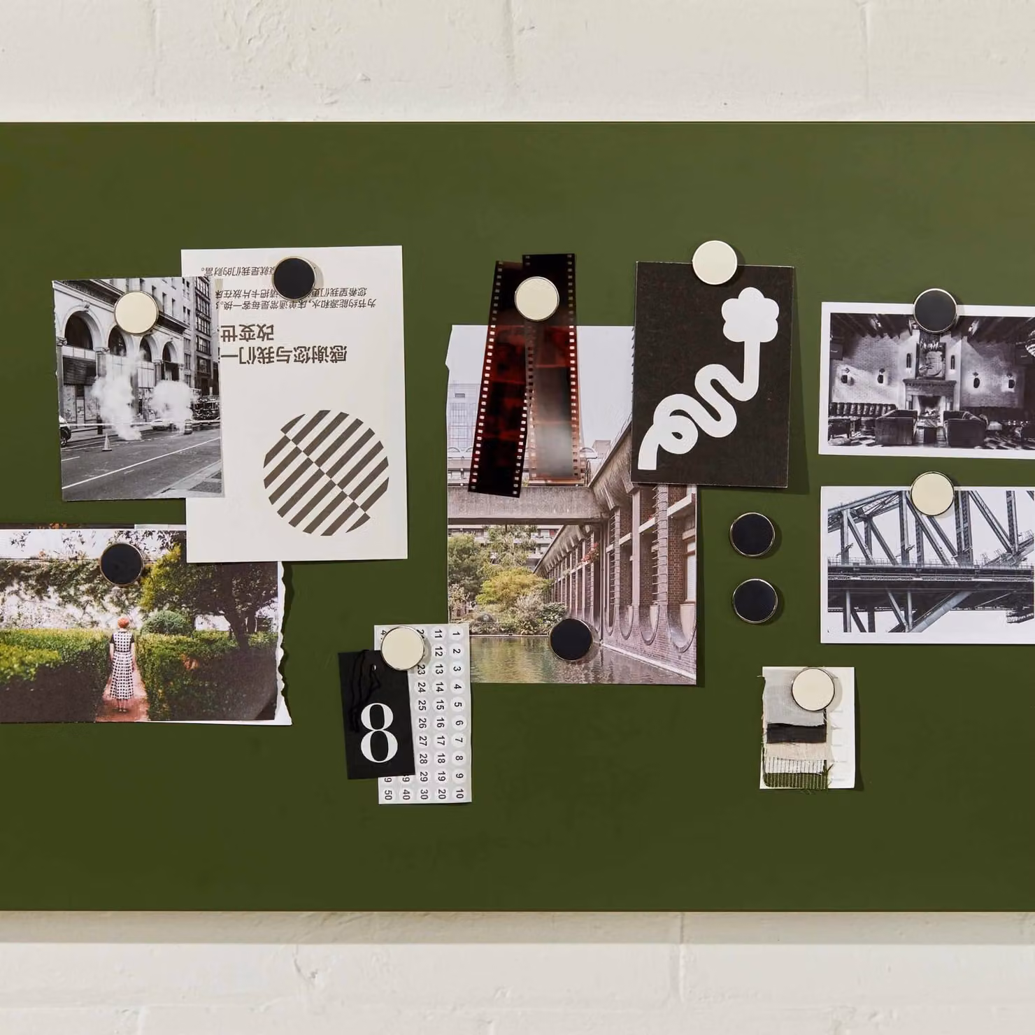 Mustard Made The Storyboard Metal Wall Organiser in Olive Green, W/D/H: 85.0 x 53.0 x 5.0 cm – 3