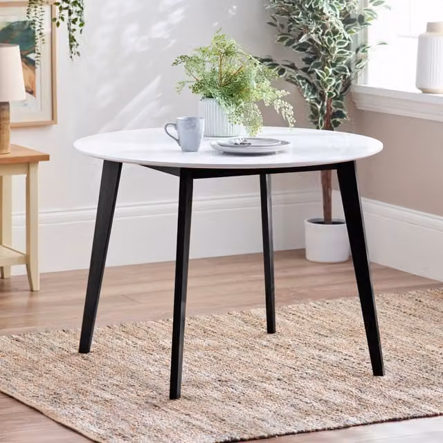 FurnitureboxUK Sofia Round Dining Table in White with Black Legs