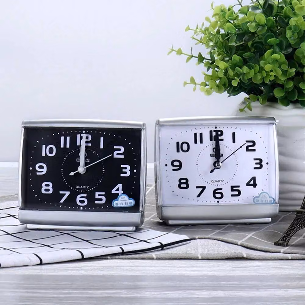 YnysTec Battery Operated Quartz Silent Alarm Clock in Black – 2