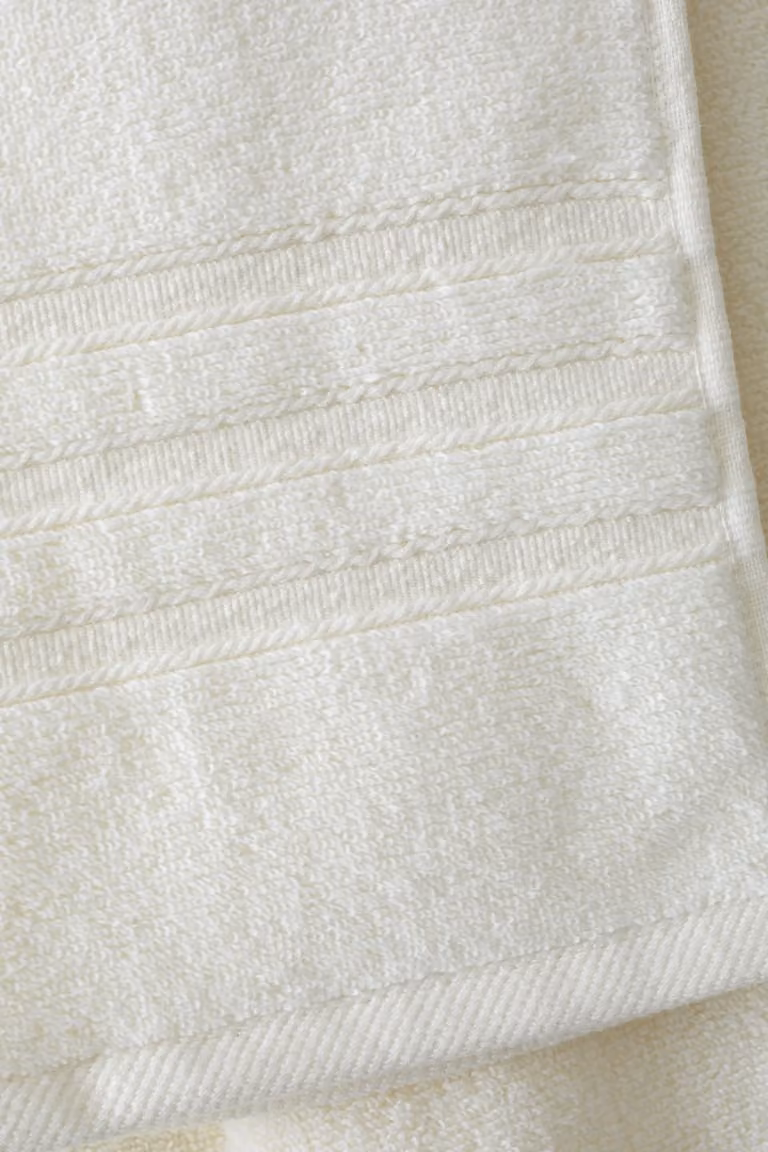Catherine Lansfield Cotton Terry Face Cloth Pair in Cream, W/D/H: 30 x 30 x 30 cm