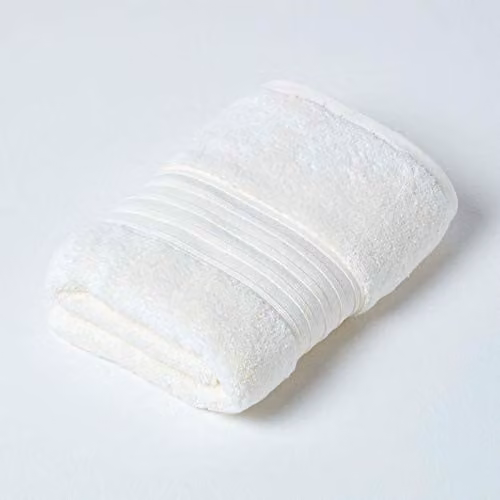 Homescapes Luxury Cream Supima Cotton Hand Towel, 550 GSM, Zero Twist and Fluffy