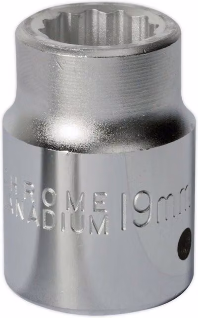 Loops 19mm Forged Steel Drive Socket, 3/4 inch Square Drive, Chrome Vanadium, Silver