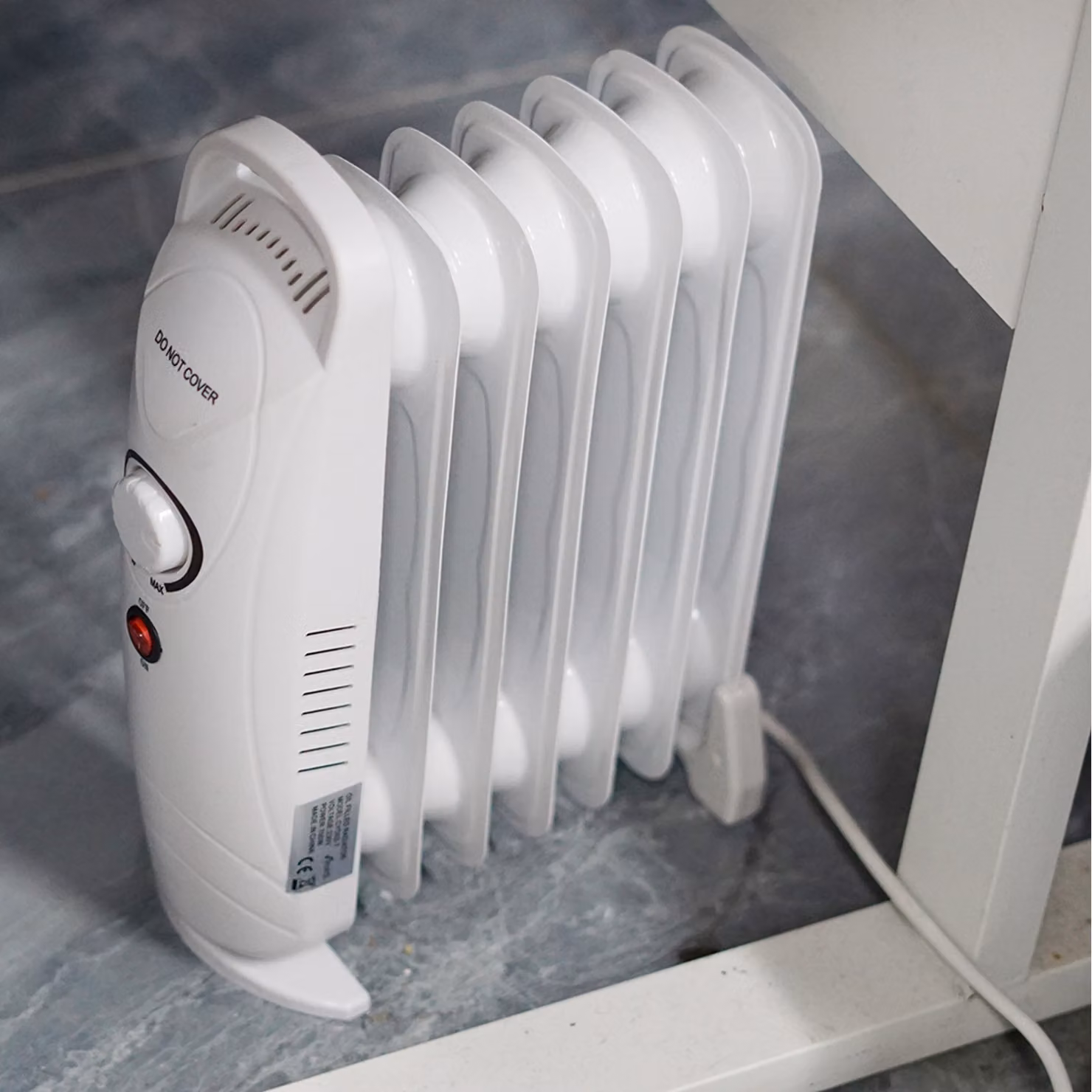 Gr8 Home White 7 Fin Oil Filled Radiator Heater with Thermostat and Overheat Protection – 2
