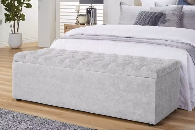 R&M Furnishers Chesterfield Naples Upholstered Ottoman Storage Box in Silver Velvet