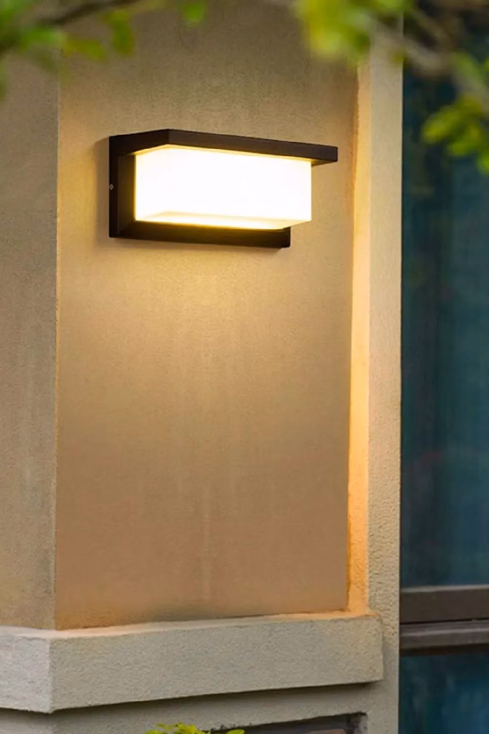 Living and Home Black Rectangular Outdoor LED Wall Light, IP65 Waterproof, Warm White – 3