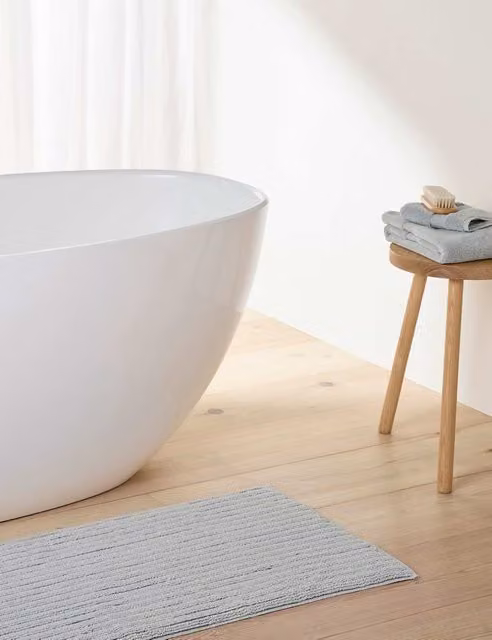 Bedfolk Pure Cotton Ribbed Plush Bathmat in Blue and Grey