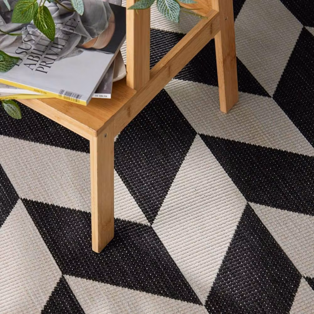 Ted Baker Terrick Reversible Indoor Outdoor Chevron Design Rug in Black, W/D: 200 x 300 cm – 10