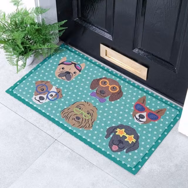 Artsy Mats Dogs on Polka Dots Indoor Outdoor Non-Slip Washable Doormat, Green