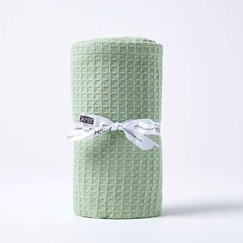 Homescapes Organic Cotton Waffle Pique Throw, Green, W/D/H: 125 x 150 cm – 1