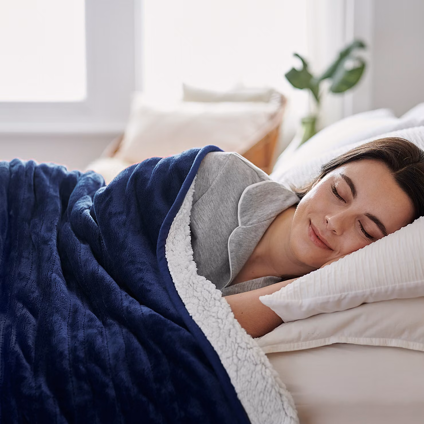 Cosi Home Fleece and Sherpa Electric Heated Throw in Blue, W/D/H: 160 x 130 x 10 cm – 2