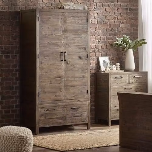 Julian Bowen Industrial Reclaimed Pine 2 Door 2 Drawer Wardrobe in Brown, H195 x W100 x D55 cm – 1