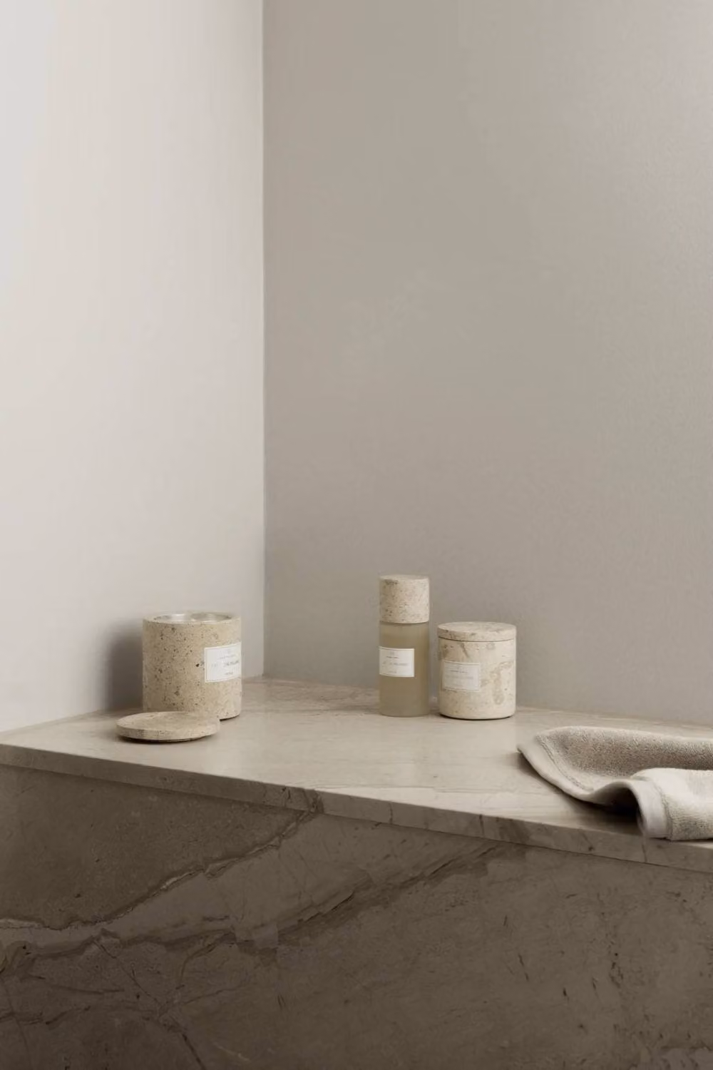 Blomus FRABLI Cotton Island Scented Candle L in Travertin Beige with Fresh Floral Fragrance – 3