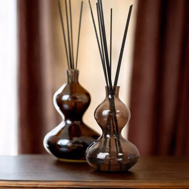 Madison & Mayfair Large Smoky Black Reed Diffuser with Bergamot & Amber Scent, 100 ml