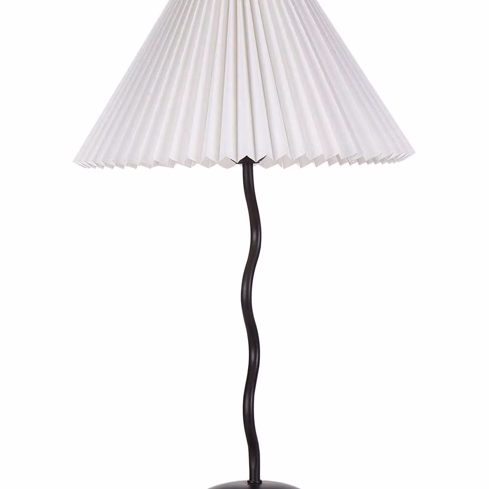 Wyld and Coco Vintage Table Lamp with Black Metal Base and White Fabric Shade – 2