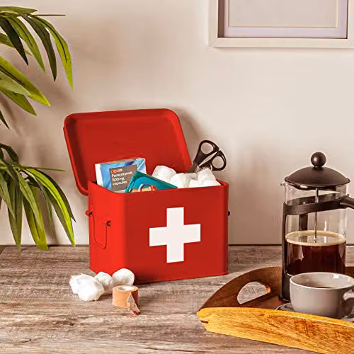 Harbour Housewares Vintage Metal First Aid Box in Red and White with Handles – 3