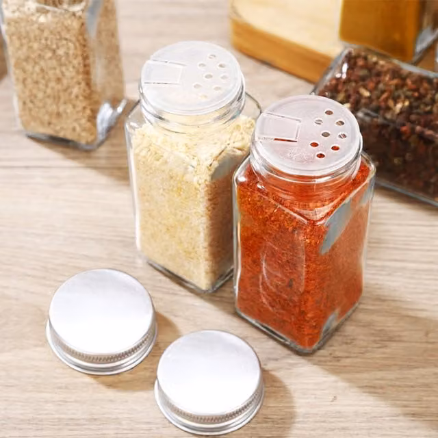 Livingandhome 24-Piece Transparent Glass Spice Jars with Airtight Silver Aluminium Lids